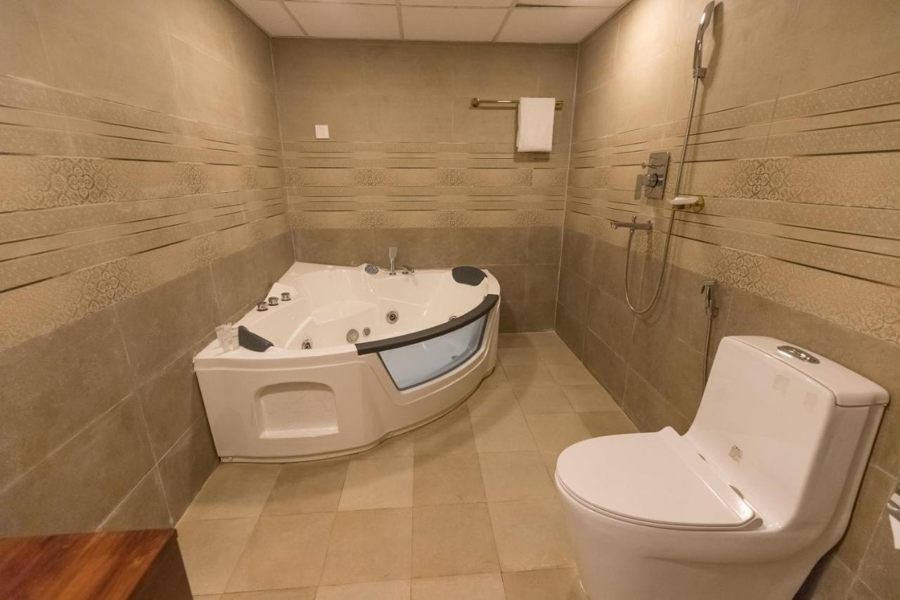 Capital O 624 Hotel Rudra View Pvt. Ltd. Pashupatināth Dış mekan fotoğraf